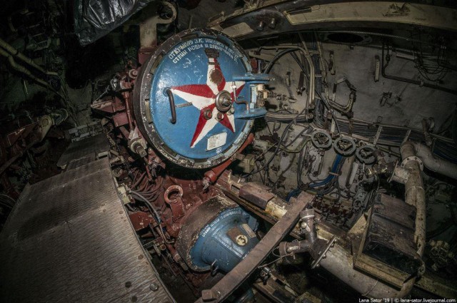 Ржавая подводная лодка Б-380 в Крыму: последний выпущенный экземпляр проекта 641Б "Сом"