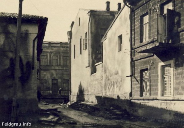 Зачем им дети?Чем дети мешают? Симферополь.Зима 1941 года.