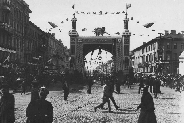 Прогулка по Санкт-Петербургу 1900 года