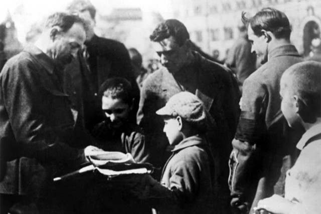 Почему сталинское окружение не считало Дзержинского своим