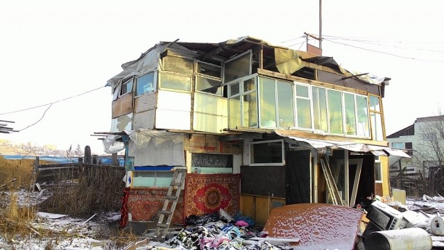 Дом из кинескопов