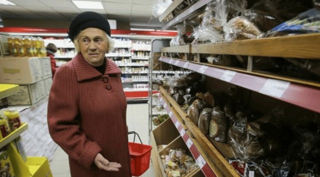 «7 лет работаю охранником»: Женщины 55+ воруют чаще всего - что я с ними делаю и почему (грустная правда жизни)