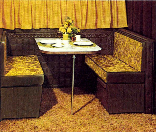 Винтажная реклама кемперов 70-х