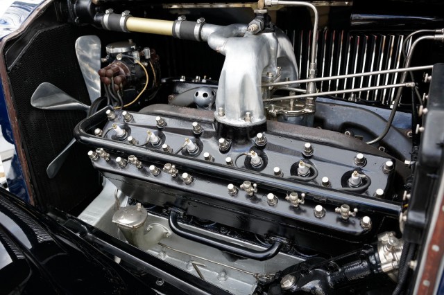 Packard Twin Six 1916 года. Первый в мире V12. Красивых автофото пост