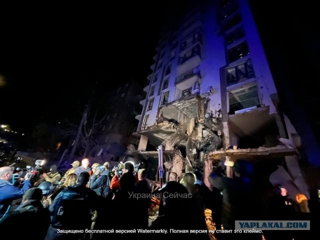 СМИ сообщили о взрывах на на оборонном заводе в Киеве