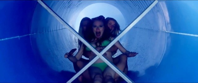 Поездка на горке в аквапарке Miramar в Германии