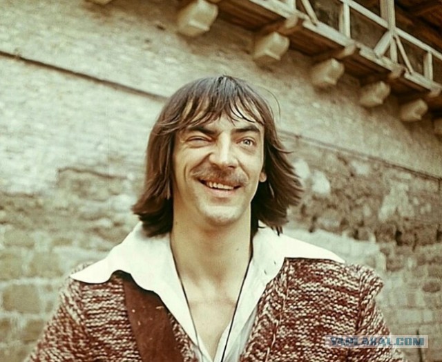 Макс пропагандирует ЛГБТ?