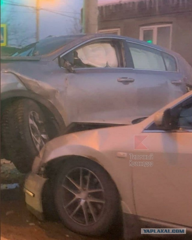 В Краснодаре задержали водителя Mercedes, который насмерть сбил пешехода и скрылся