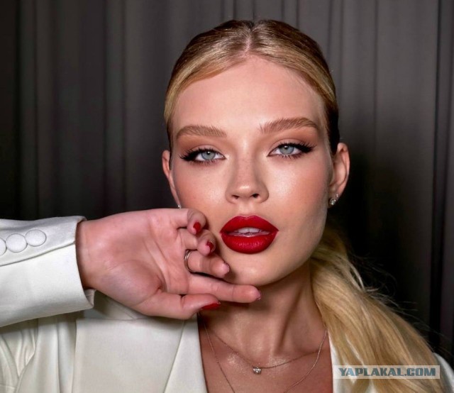 На «Мисс Россия - 2022» Анну Линникову напал таксист в Петербурге