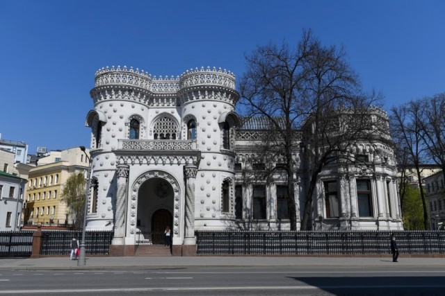 Дмитрию Медведеву нашли офис в «доме с ракушками» в районе Арбата