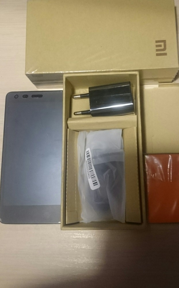 Продам Redmi 2/8gb LTE/4g