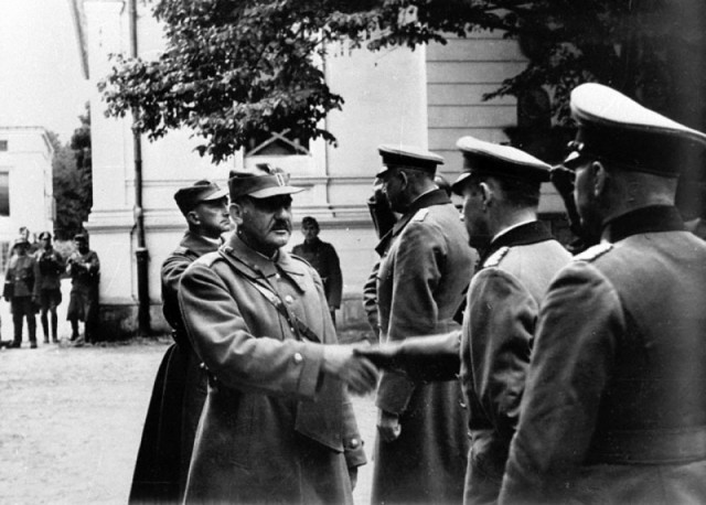 Гибель Польши в сентябре 1939 года и "удар в спину".