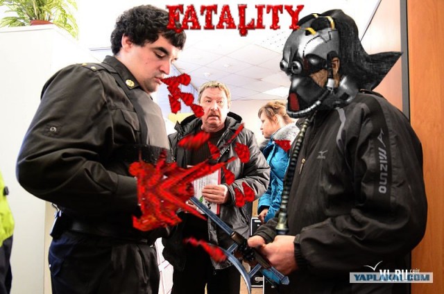 Фотожаба: Приставы и страховщики.