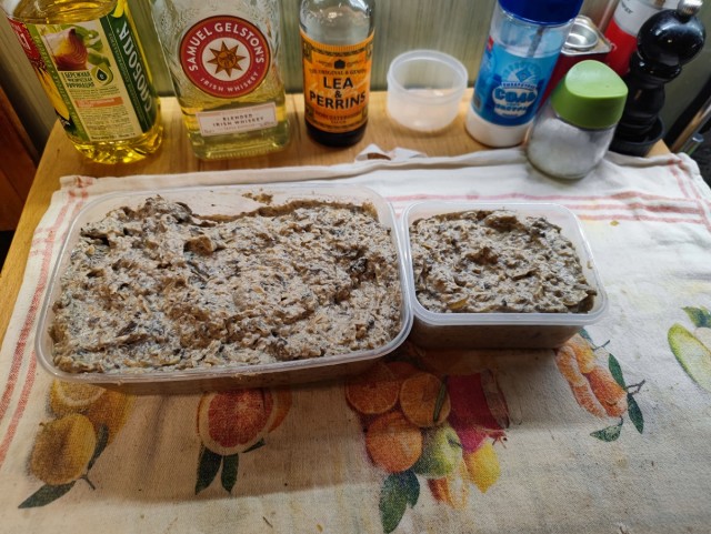 Пирог с мясом (говядина Велингтон)