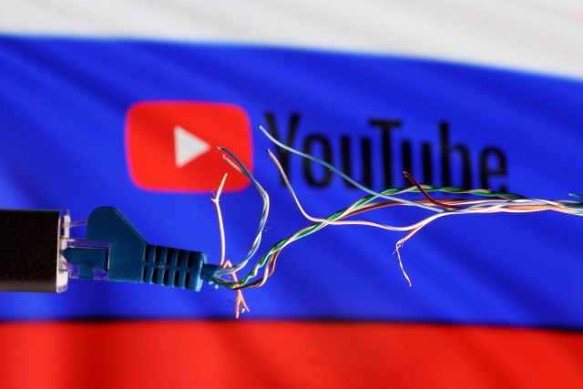 «YouTube замедляет себя сам» — заявляет Ростелеком