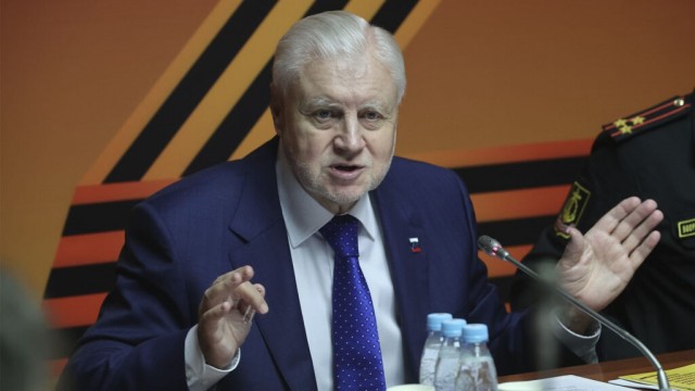 Сергей Миронов, депутат Госдумы, выступил с инициативой ограничить доступ детей мигрантов в детские сады.