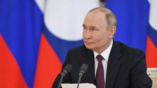 Путин подписал закон о блокировке фильмов, дискредитирующих духовно-нравственные