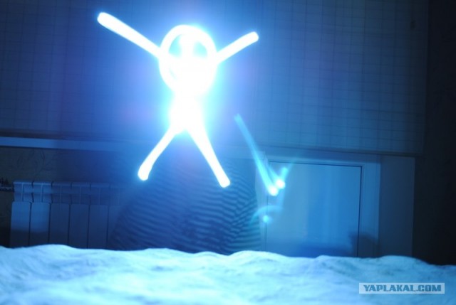 Побаловался фонариком