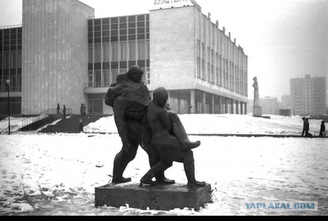 Какие прозвища дают памятникам в России