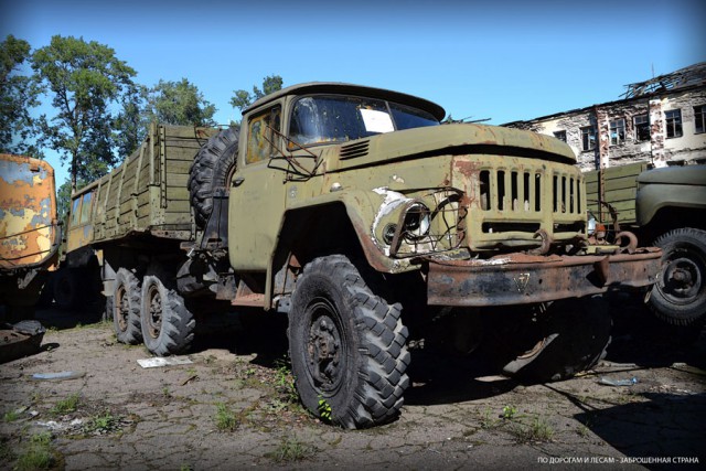 Кладбище военной техники