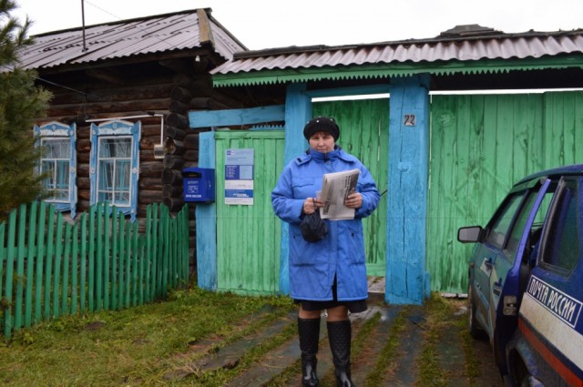 «А кто это будет делать? «Я знала, что это не оплачивается». Женщина-почтальон бесплатно работает в деревне еще и фельдшером