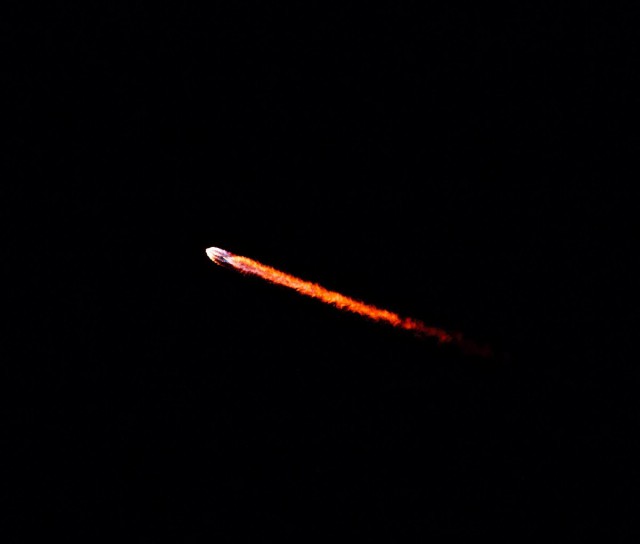 SpaceX запустила ракету Falcon 9 с первыми 60 коммуникационными спутниками системы Starlink