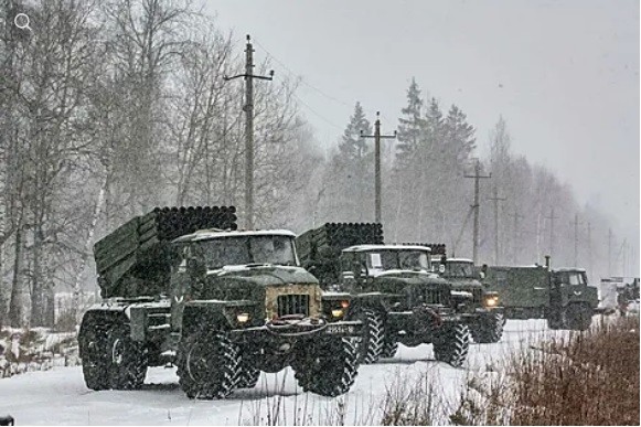 На границе с Украиной начались новые учения российской армии