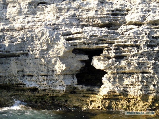 Мыс Тарханкут - самая западная точка Крыма.