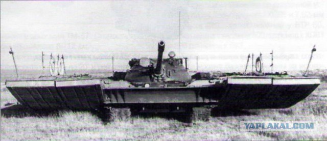 Плавающий безбашенный шведский танк Strv 103