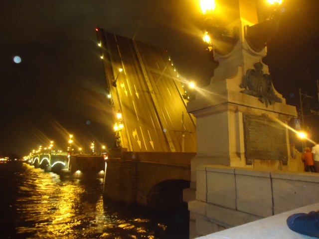 По рекам и каналам Петербурга