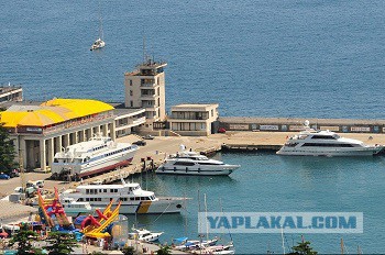 Евросоюз ввел санкции против Крыма