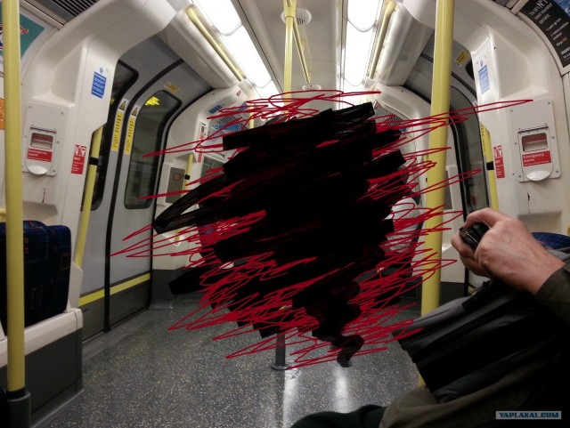 Монстр в Лондонском метро