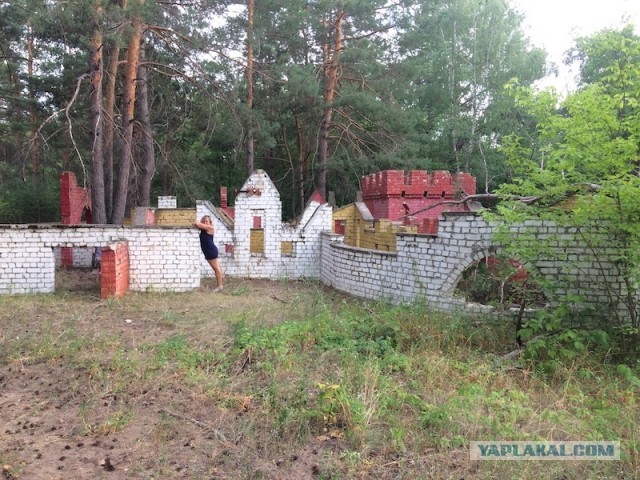 Прогулка по прошлому. Пионерский лагерь Спутник