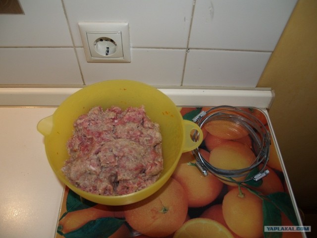 Тихой сапой...