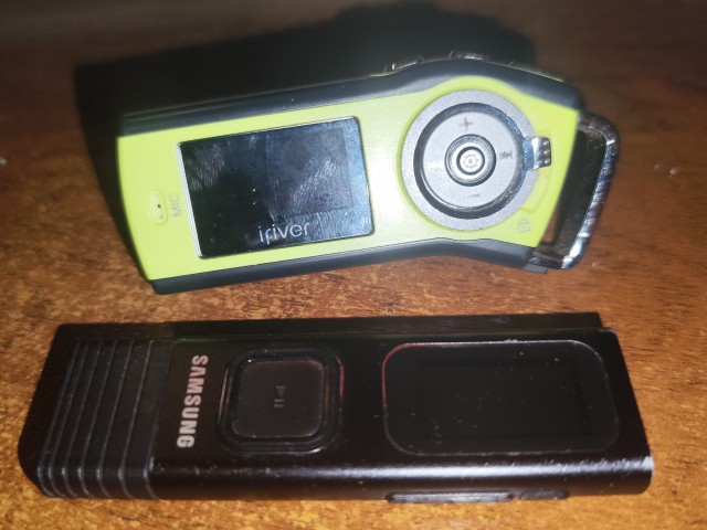 Россияне массово скупают MP3-плееры из-за ограничений и цензуры на музыкальных стримингах