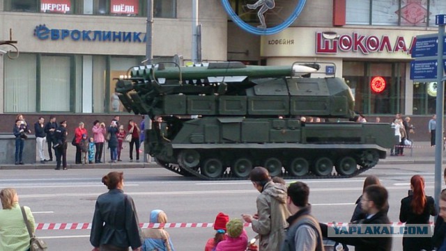 Как я не попал домой, но не пожалел. По Пресне танки грохотали!