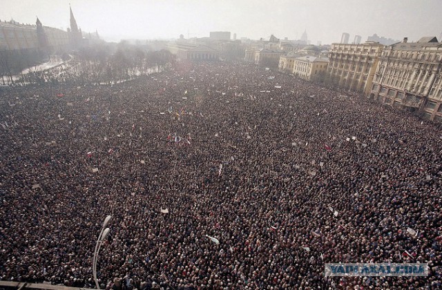 Лозунги и митинги