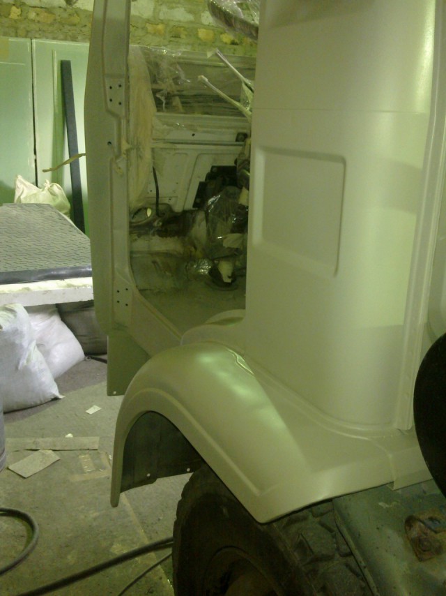 Отец купил своему сыну, который только что закончил школу, убитую Volvo F6 и вместе восстановили её в идеал