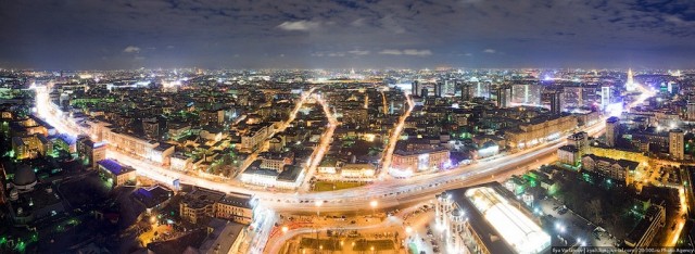 Сталинская высотка на Кудринской площади.