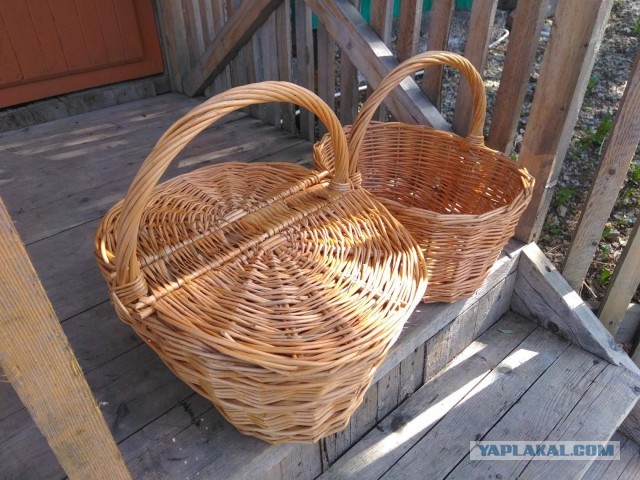 За забором толпы стоят, ага, кажись все закончились.