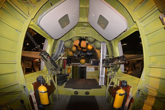 Бомбардировщик В-24 "Освободитель": самый массовый американский самолет 2-й мировой войны