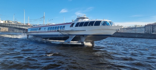 Зачем в Советском Союзе делали суда на подводных крыльях, и куда они пропали сегодня