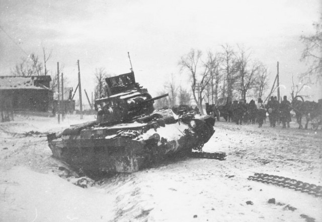 1941   Английские танки под Москвой