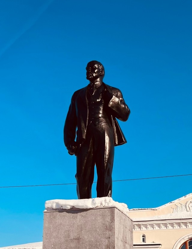 Ленин разный
