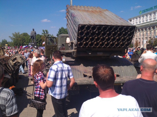 Марш пленных в Донецке 24.08.2014
