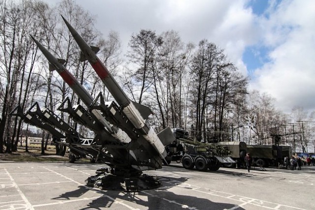 Под Киевом выставка военной техники