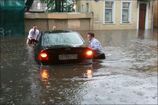 Москва. Потоп.