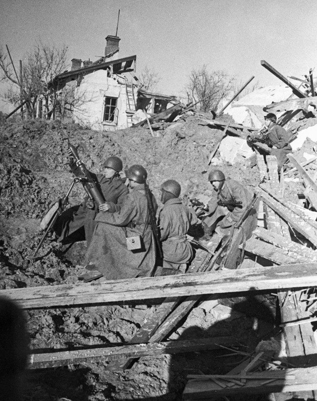 Великая Отечественная в фотографиях - 23