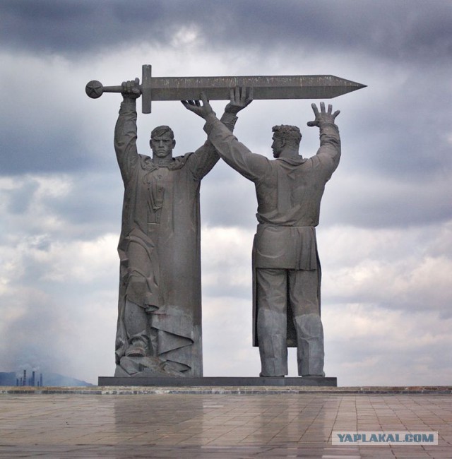 Какие прозвища дают памятникам в России