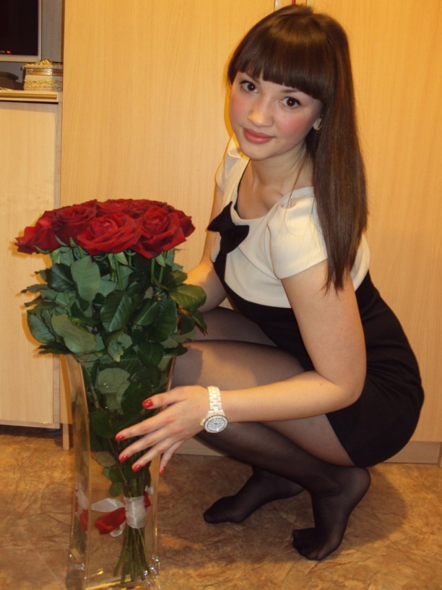 Девушки одетые, нормально зачехленные, но очень сочные